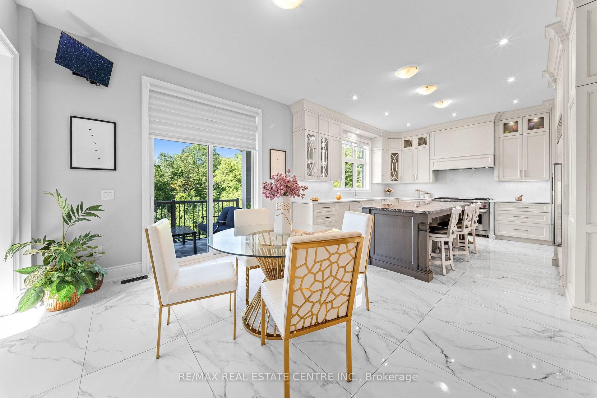 70 Appleyard Avenue photo 15