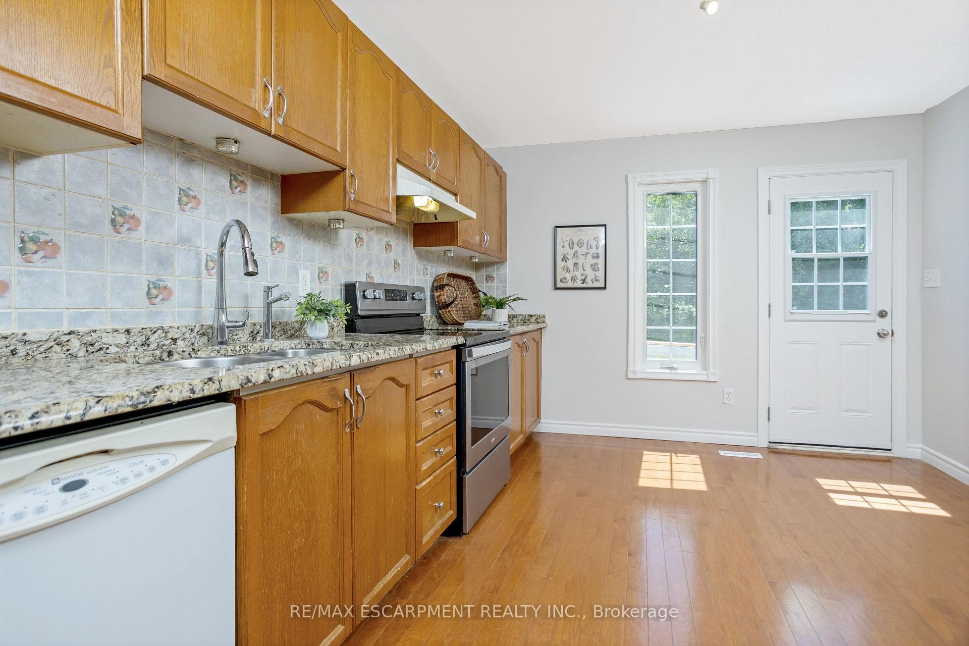151 Academy Place photo 15