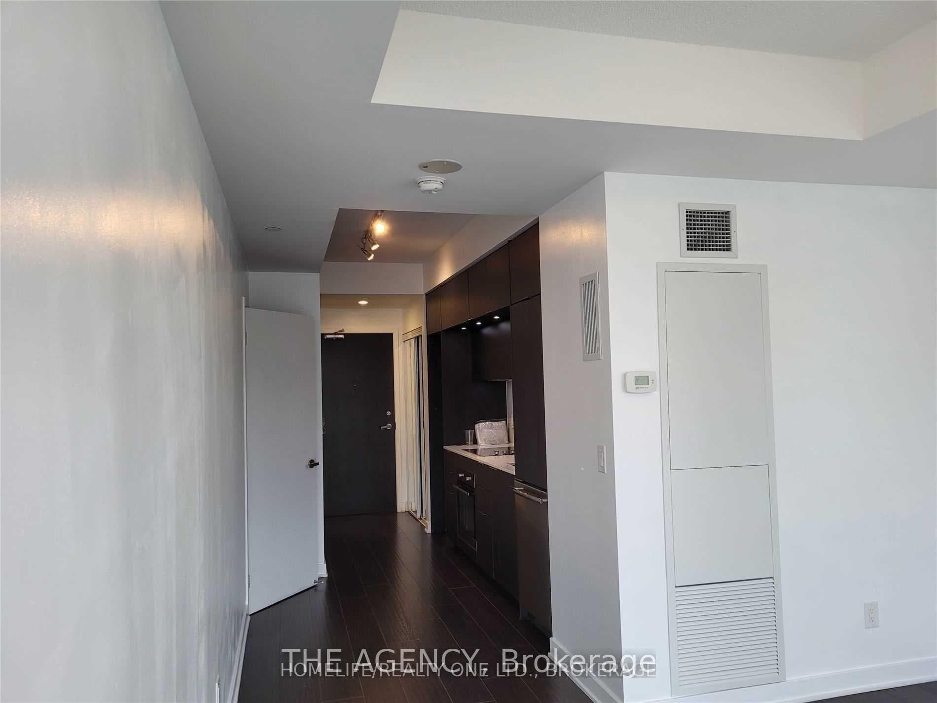 55 Regent Park Boulevard Unit 706 photo 3