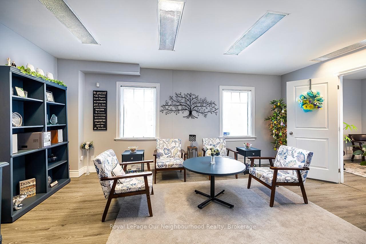 71 Albert Street photo 22