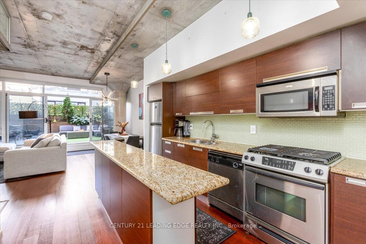 20 STEWART Street Unit 207 photo 2