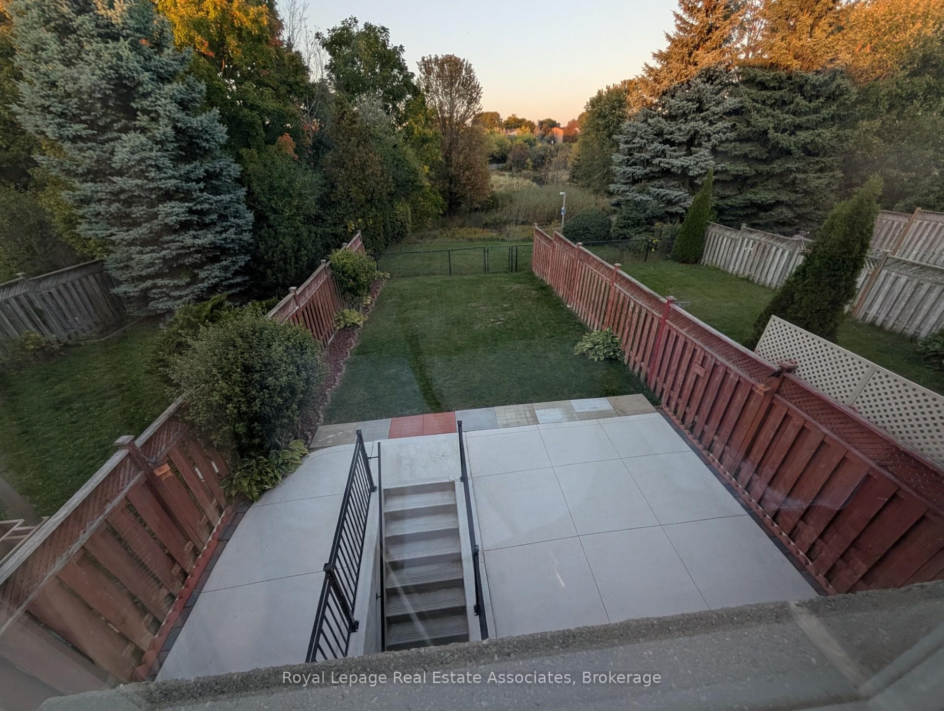 122 Pressed Brick Drive Unit Upper photo 10