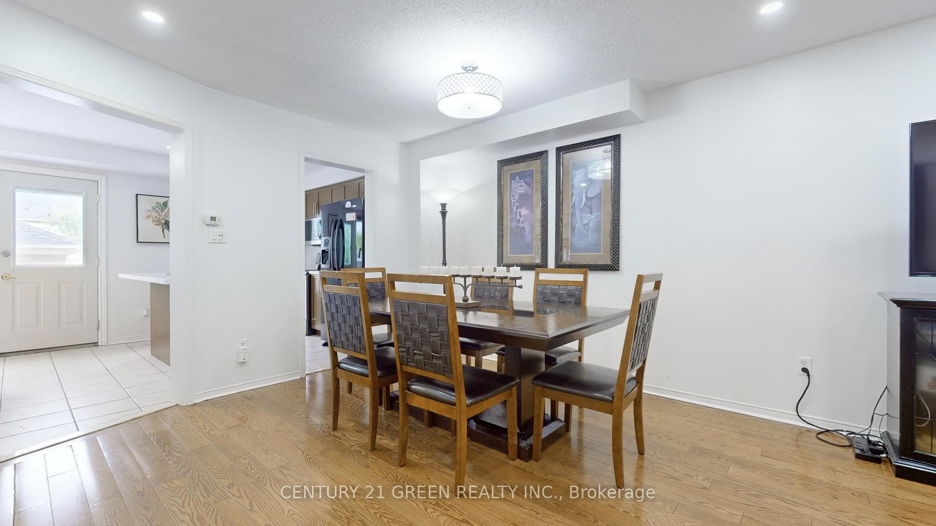 145 Baywell Crescent photo 8