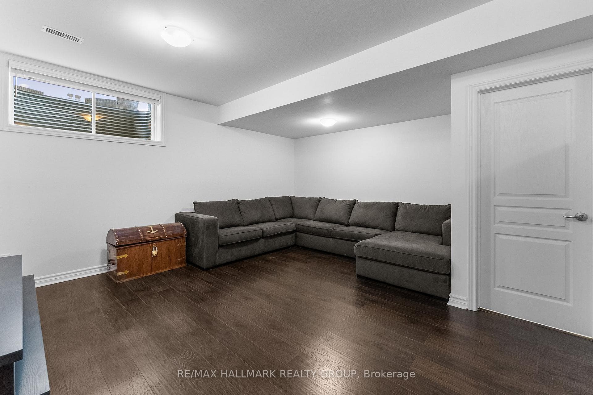 115 Beatrice Drive photo 37