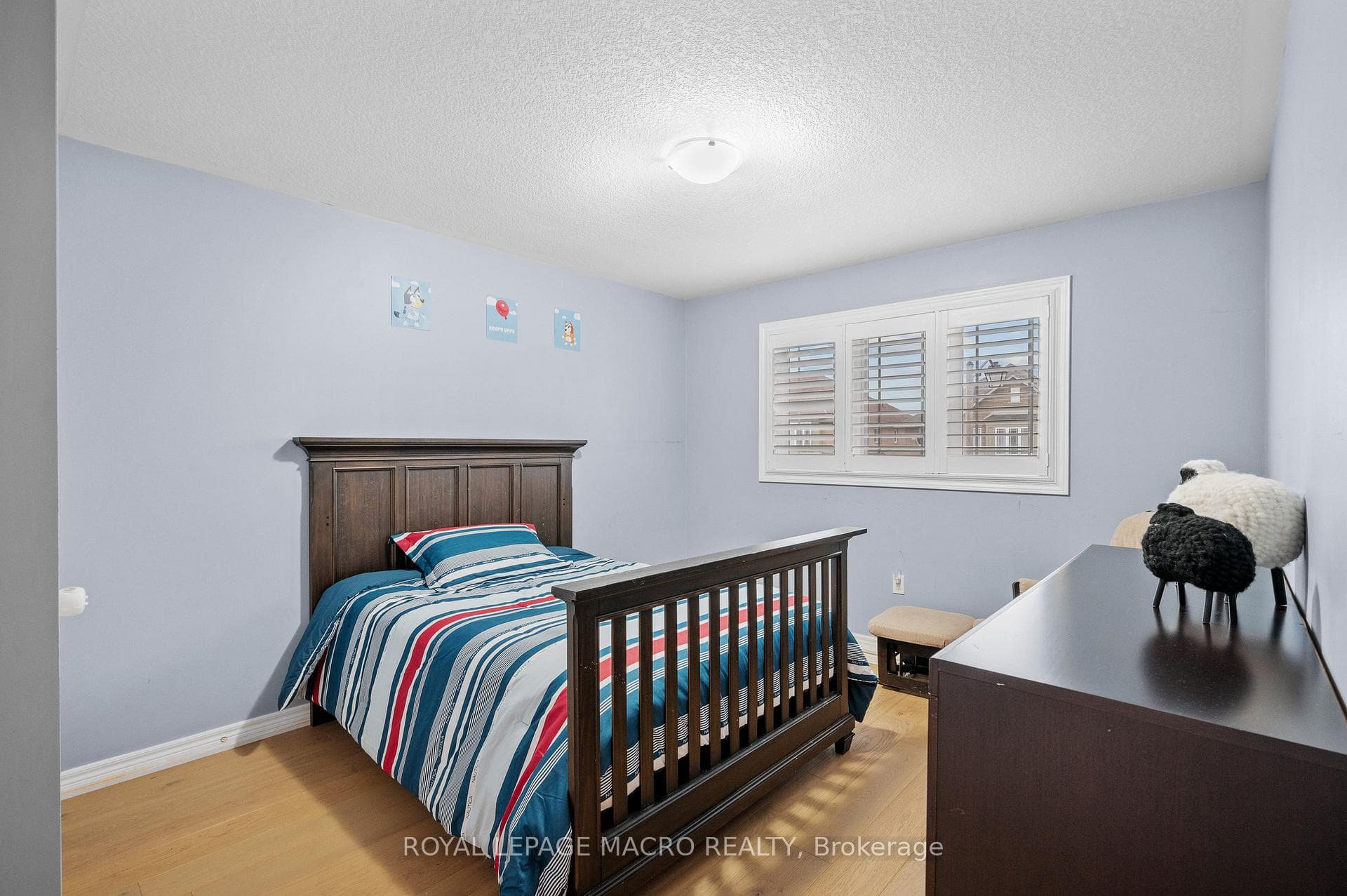 44 PELECH Crescent photo 27