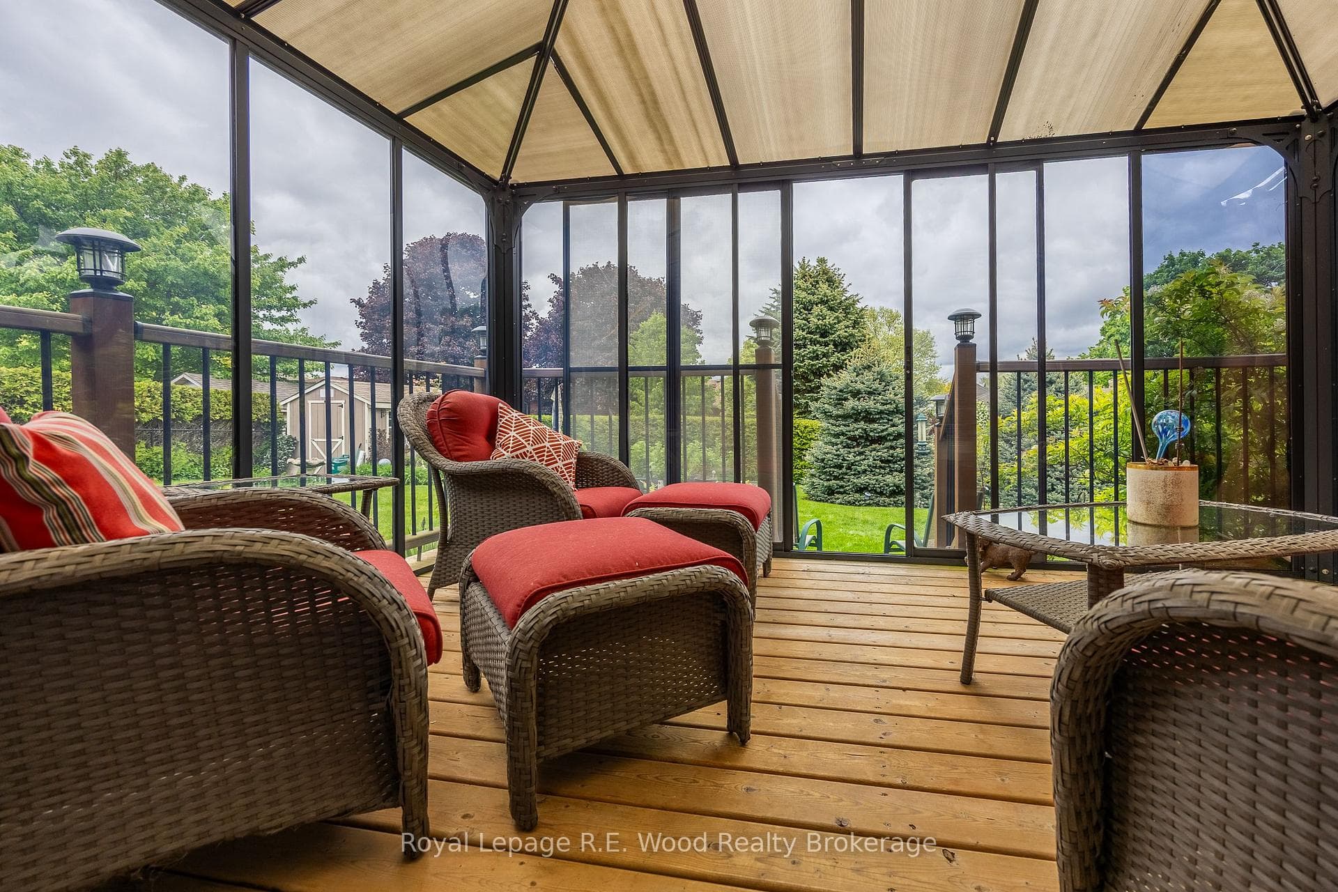 85 Parkwood Drive photo 41