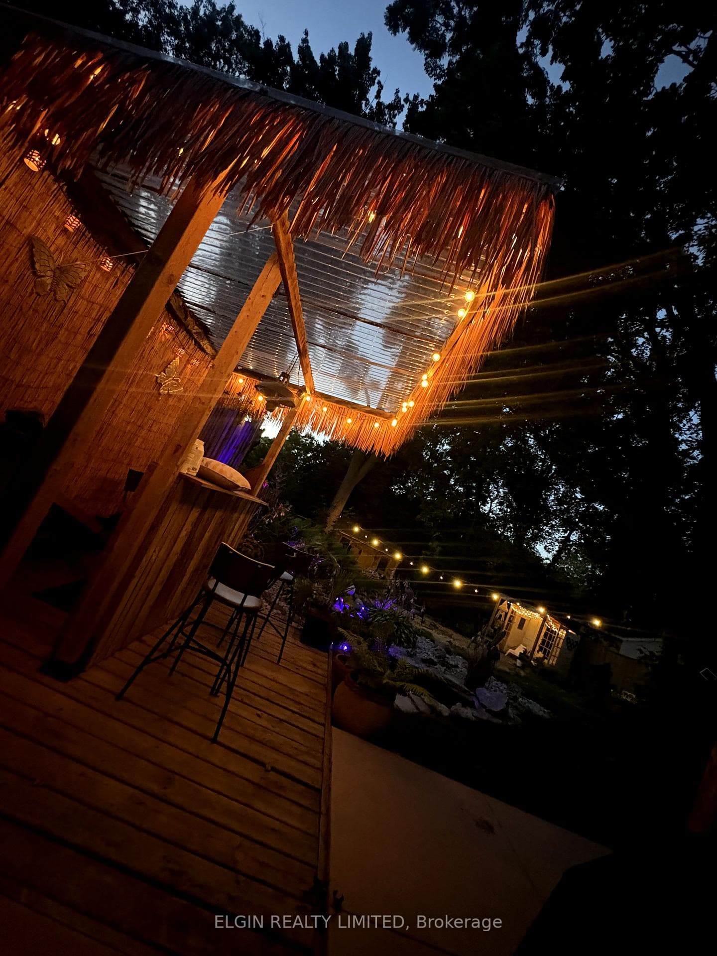 26 Oak Street photo 50