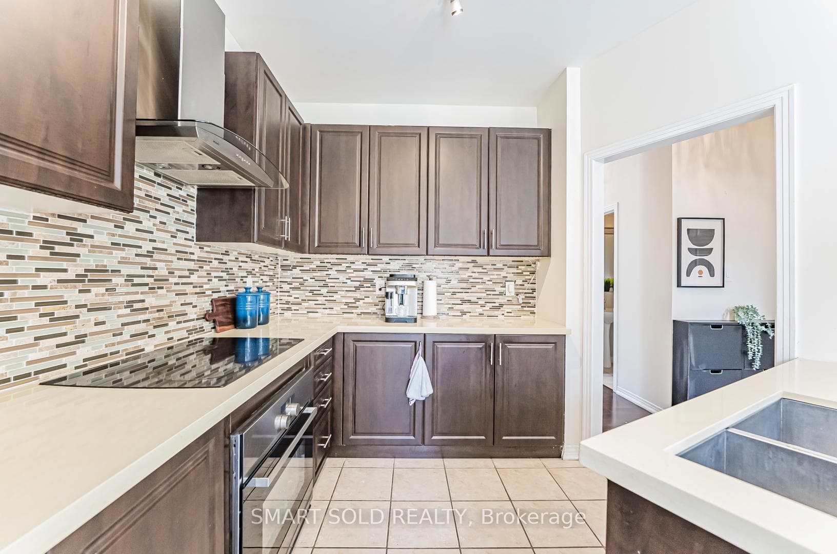 64 Lakespring Drive photo 13