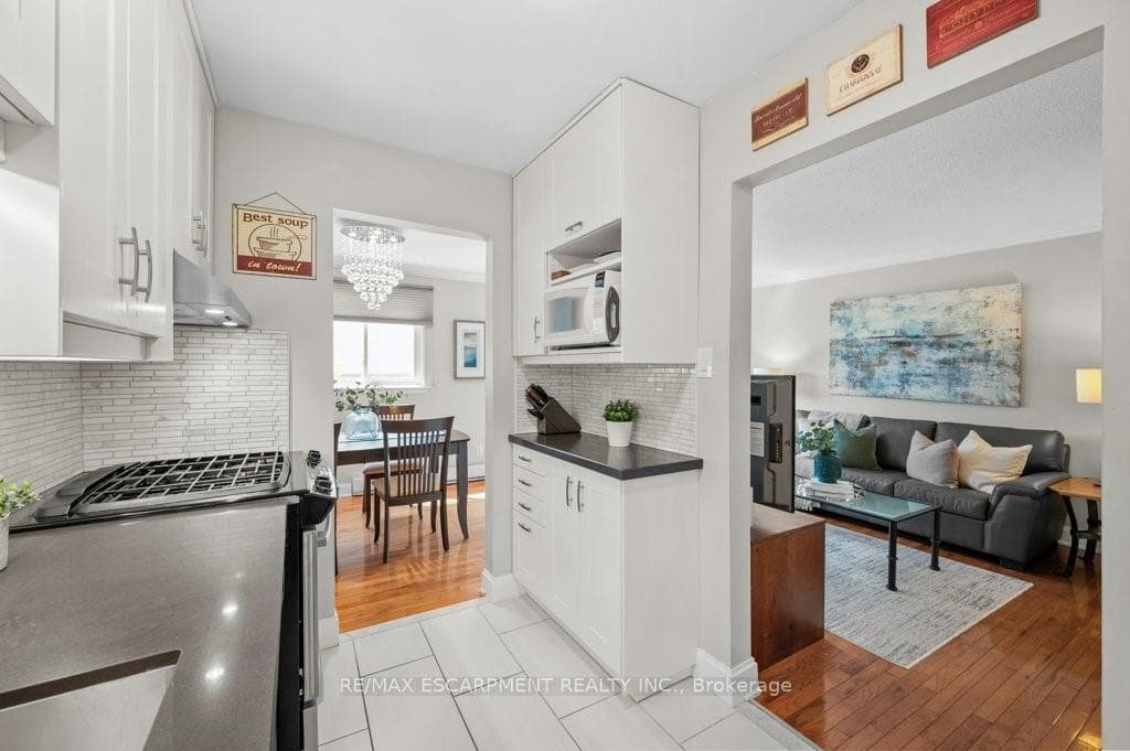 21 Harper Way photo 13