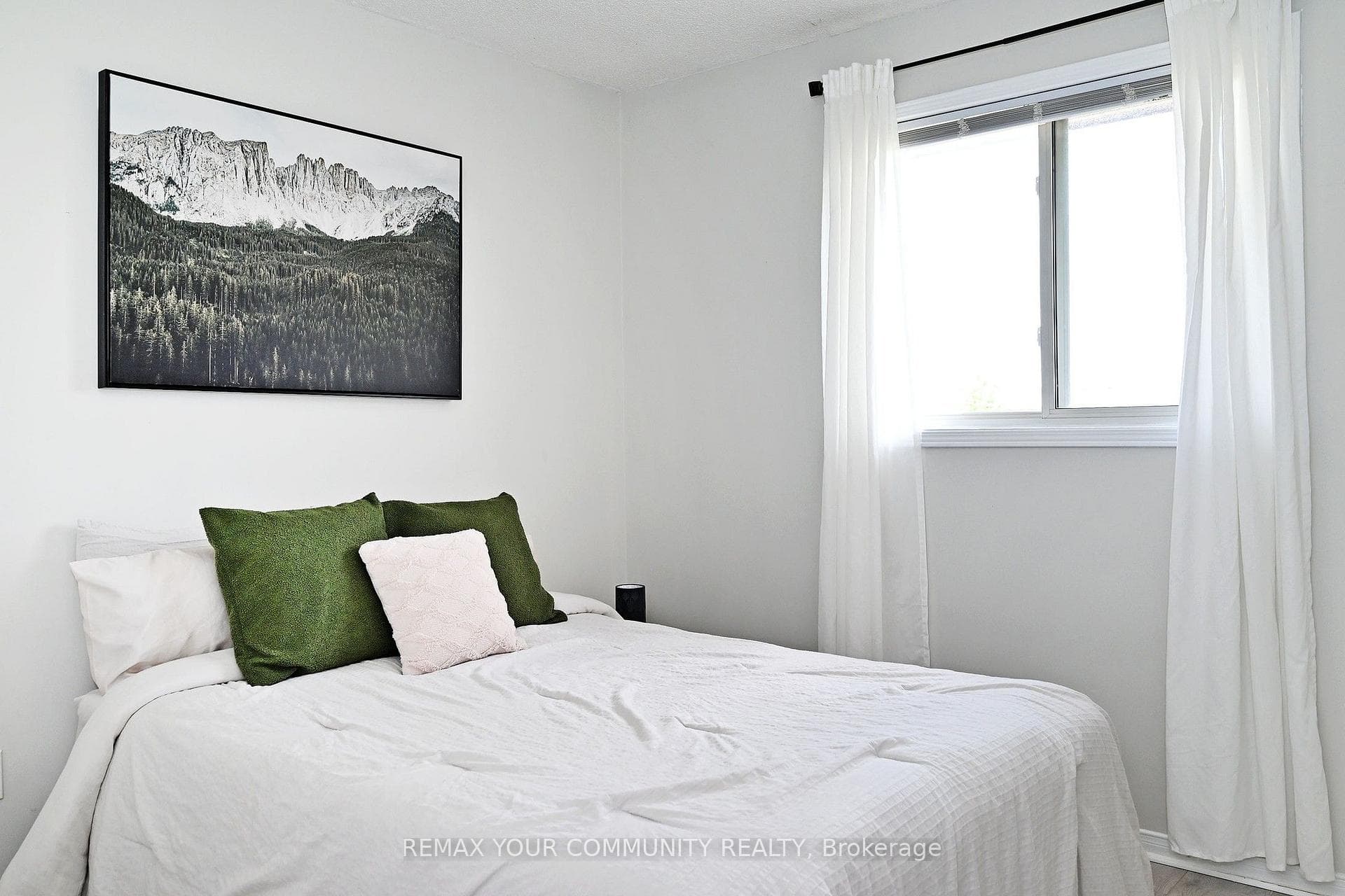 57 Hattie Court photo 28