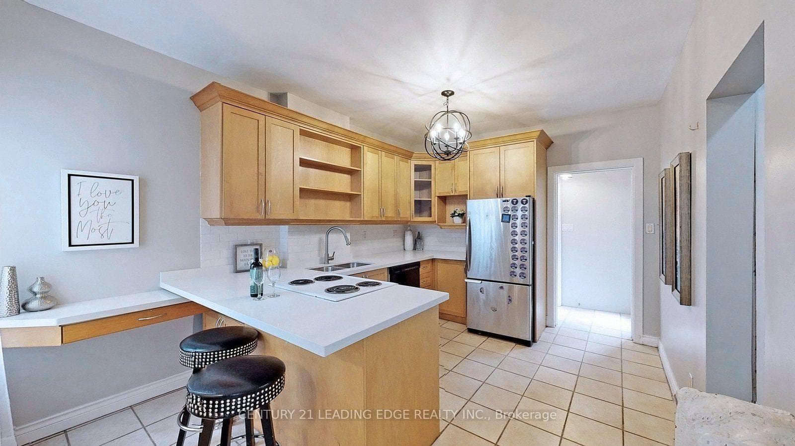 233 BORDEN Street Unit UPPER LEVEL photo 8