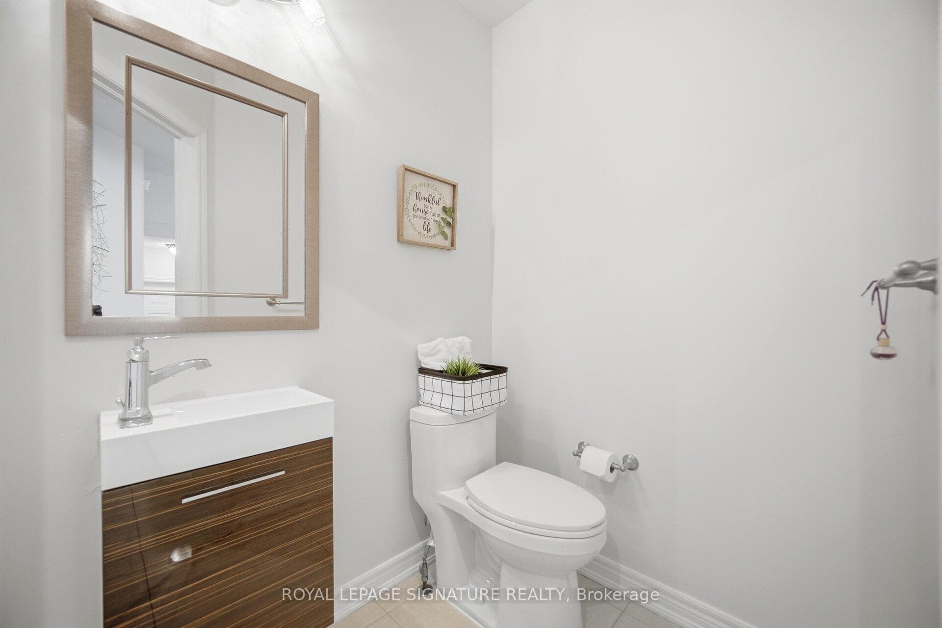901 Knotty Pine Grove photo 17