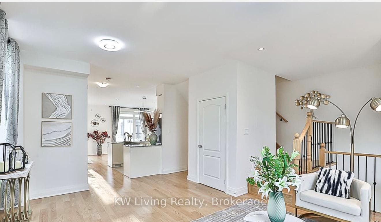 62 William Saville Street photo 4