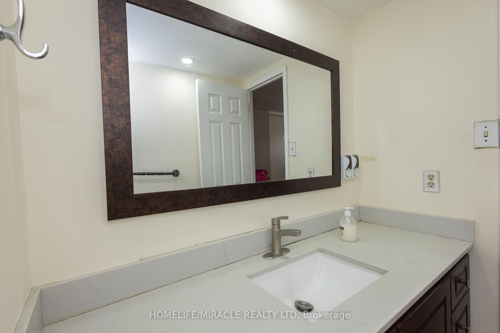 49 Silverstone Drive Unit 1007 photo 41