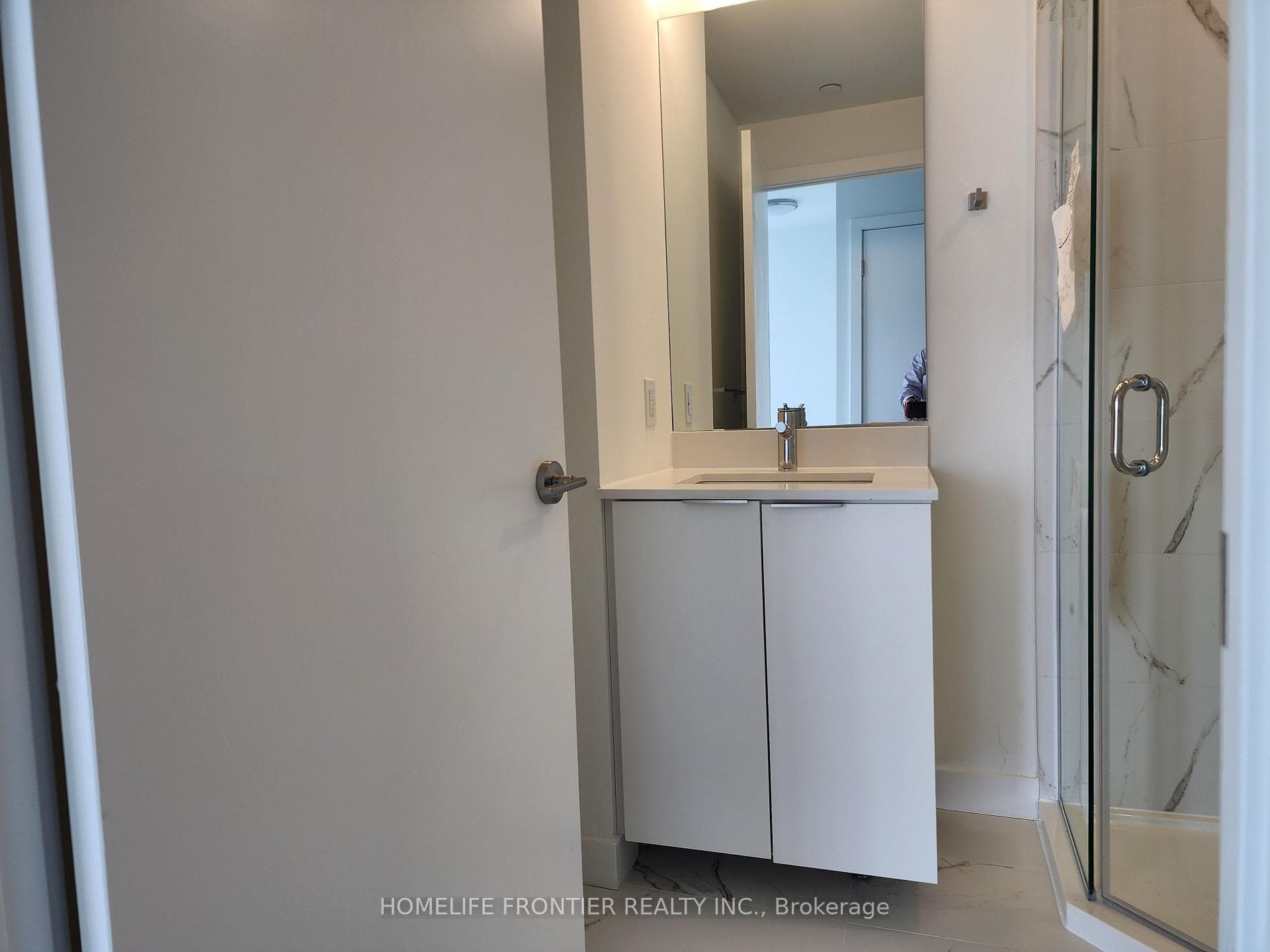 7 Golden Lion Heights Unit 2509 photo 8