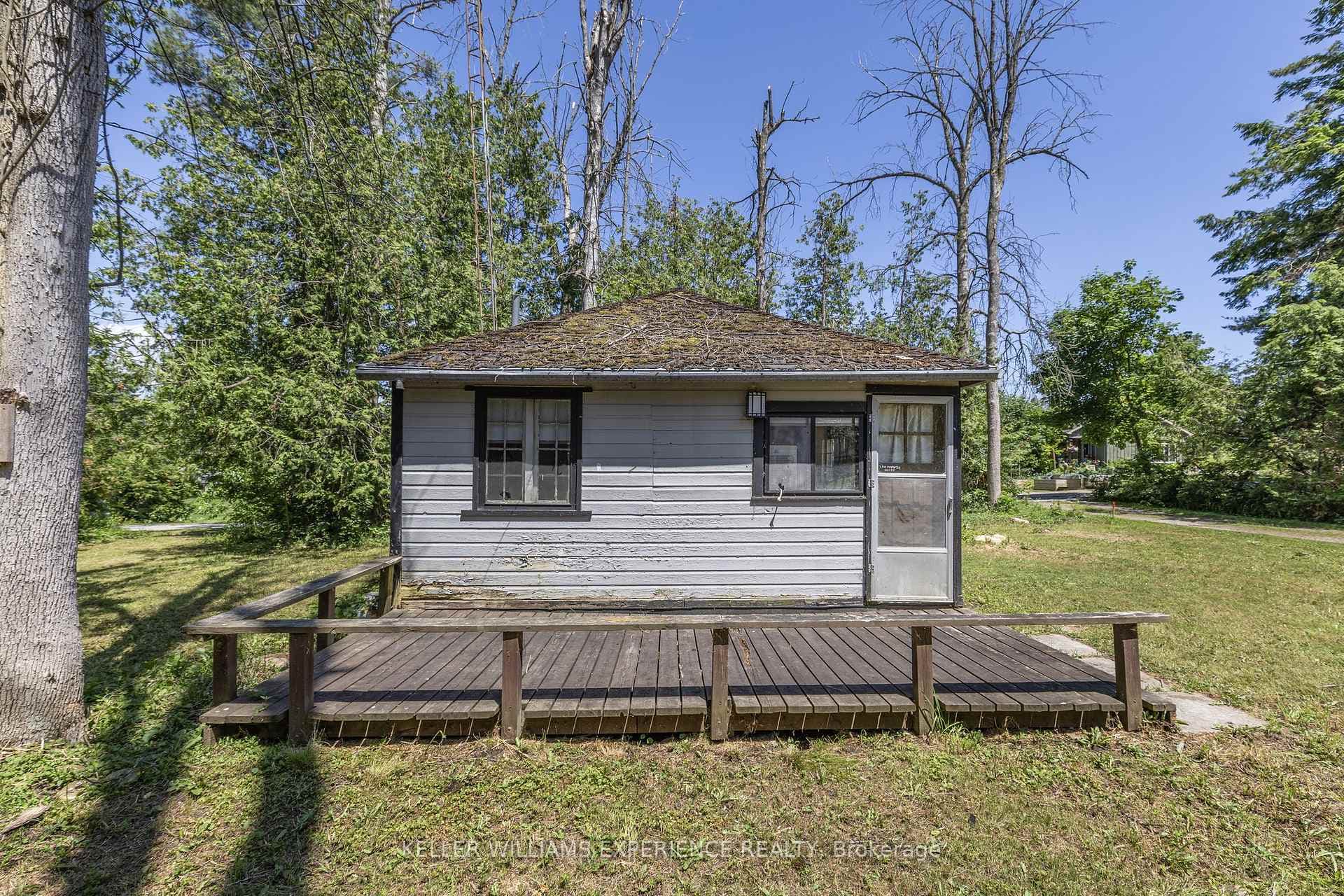 6 Orillia Road photo 6