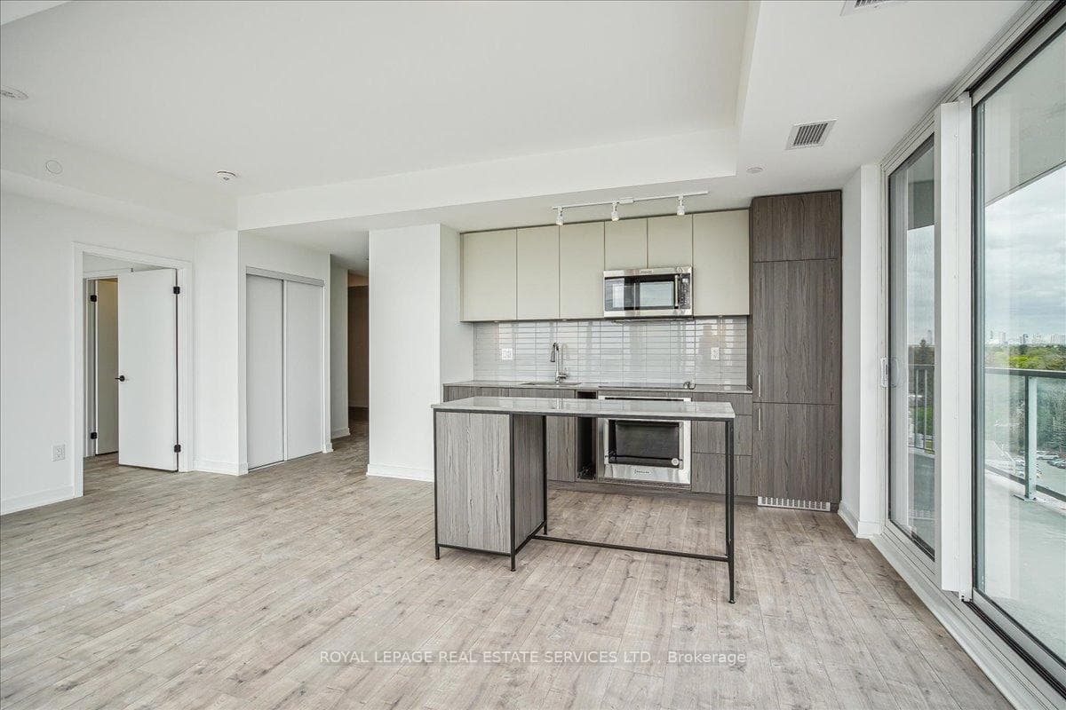 220 Missinnihe Way Unit 905 photo 17