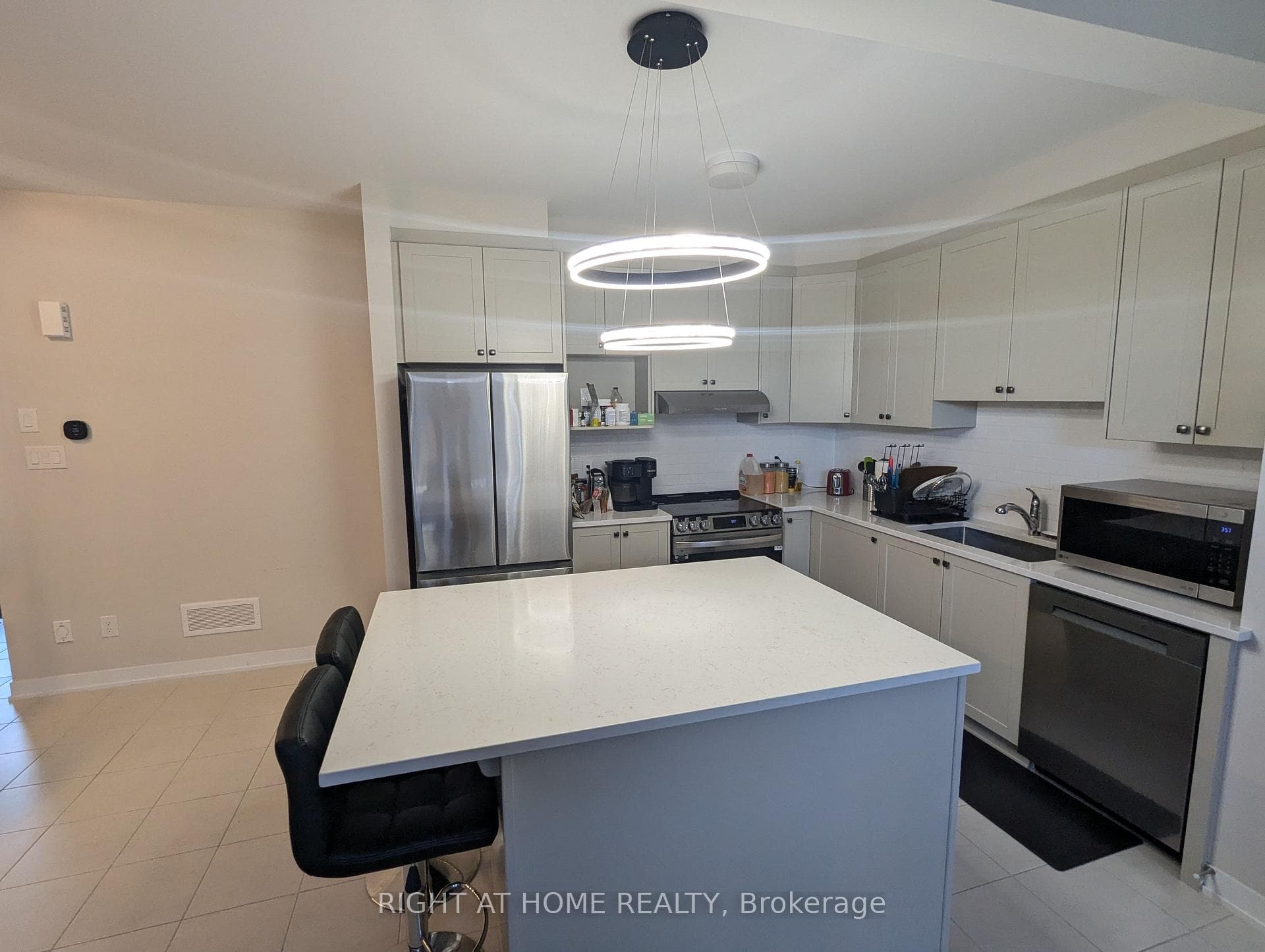600 Cygnus Street photo 30