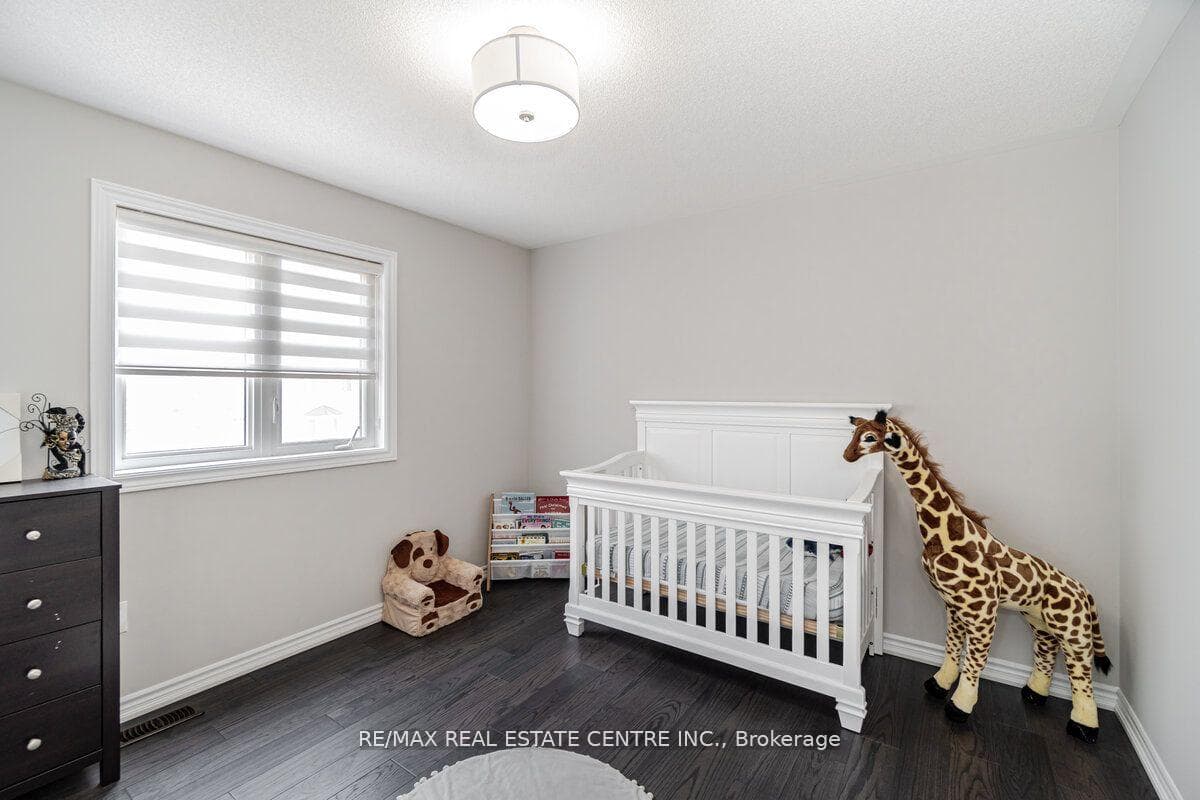 34 HAMILTON Court photo 23