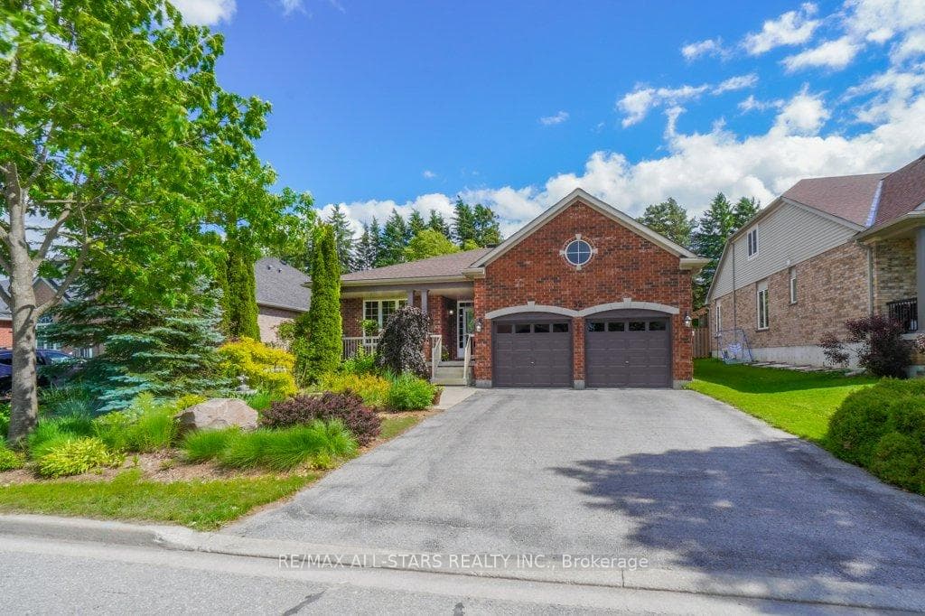 32 Oakside Drive photo 1