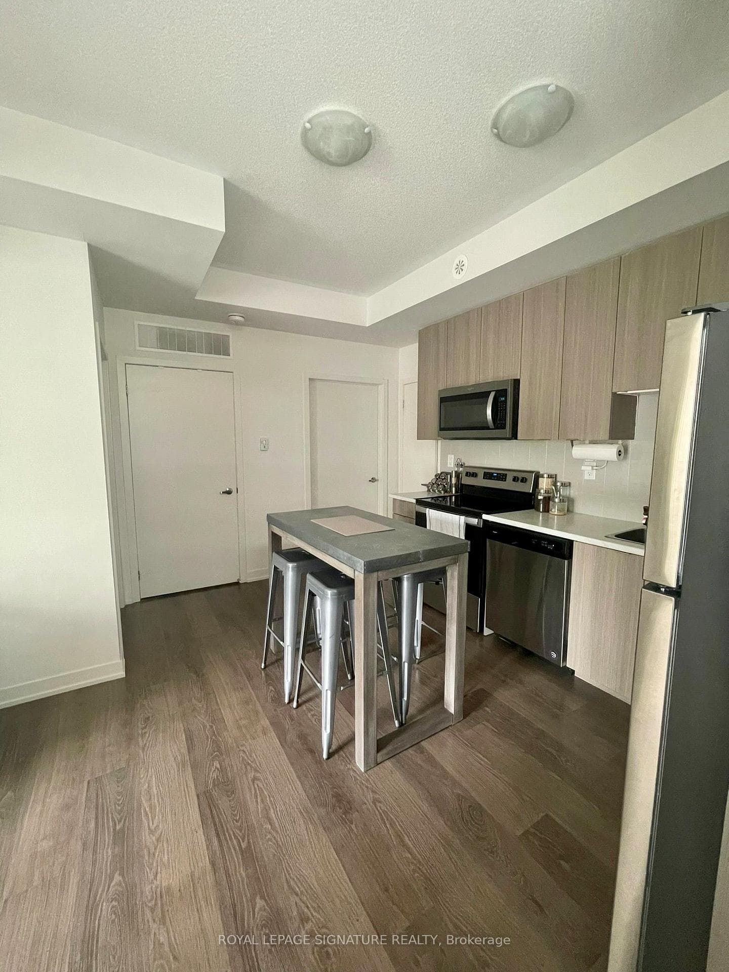 40 Orchid Place Drive Unit 1 photo 5