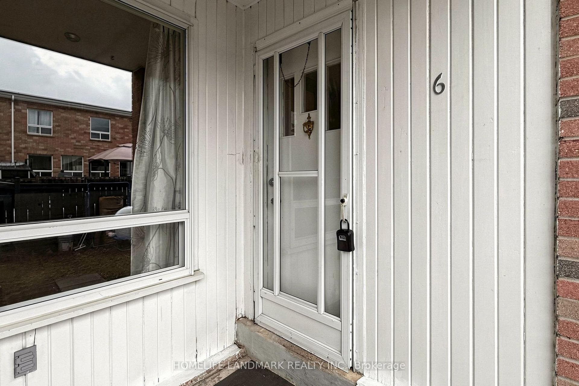 61 Ardglen Drive Unit 6 photo 8