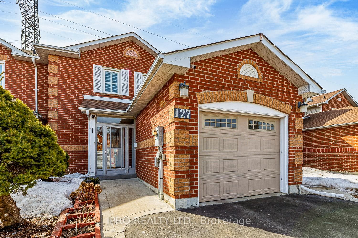 127 Meadowlark Drive photo 3