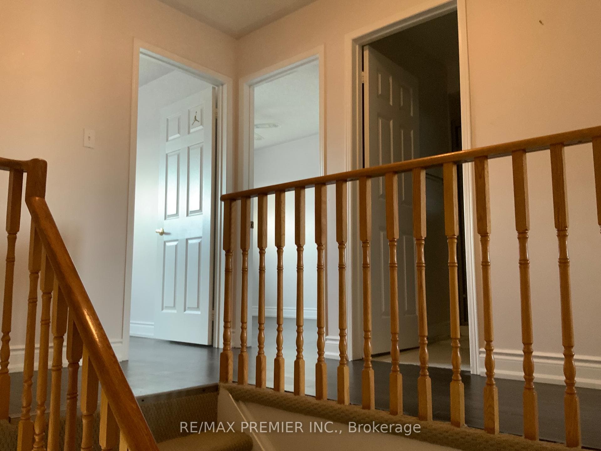 229 Kelso Crescent photo 10