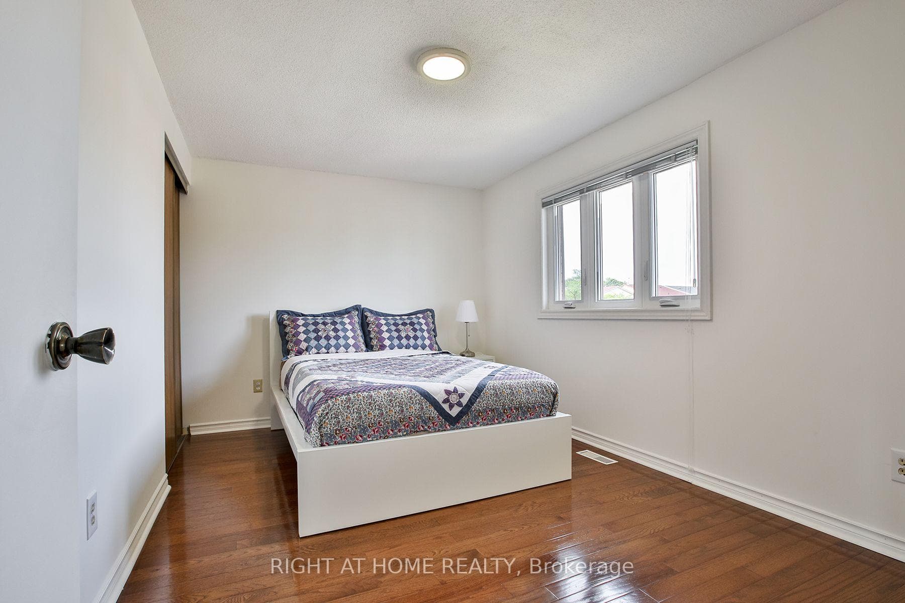 56 Cathy Jean Crescent photo 23