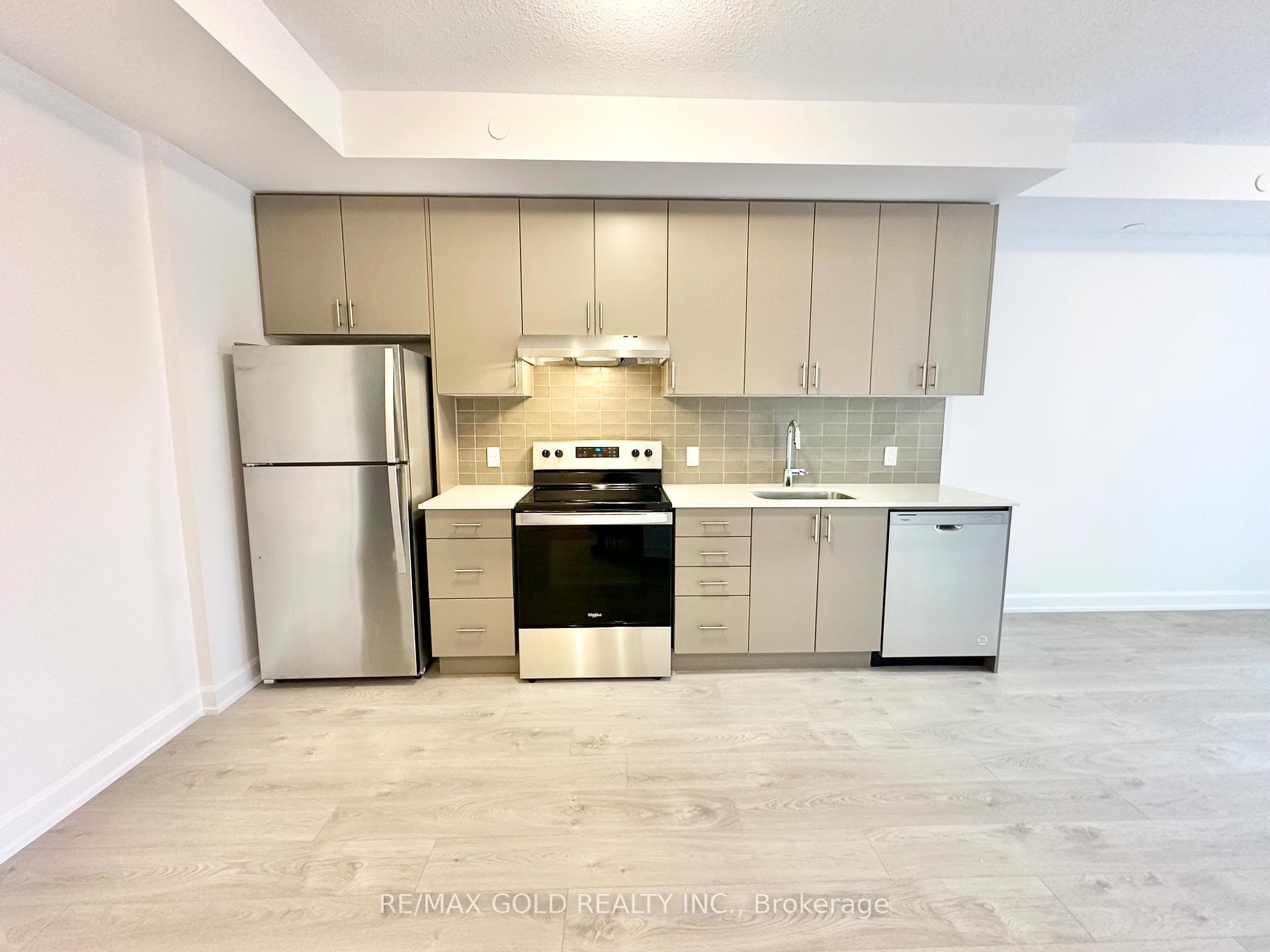 3220 William Coltson Avenue Unit 728 photo 11