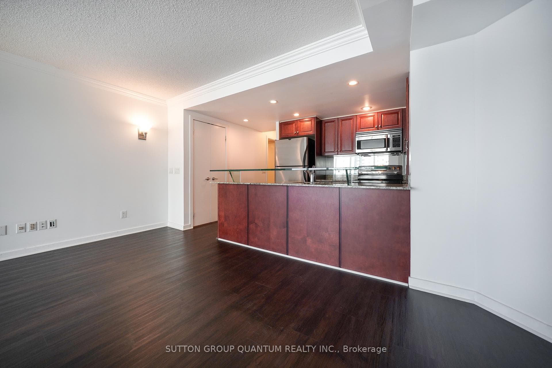 8 York Street Unit 1406 photo 5