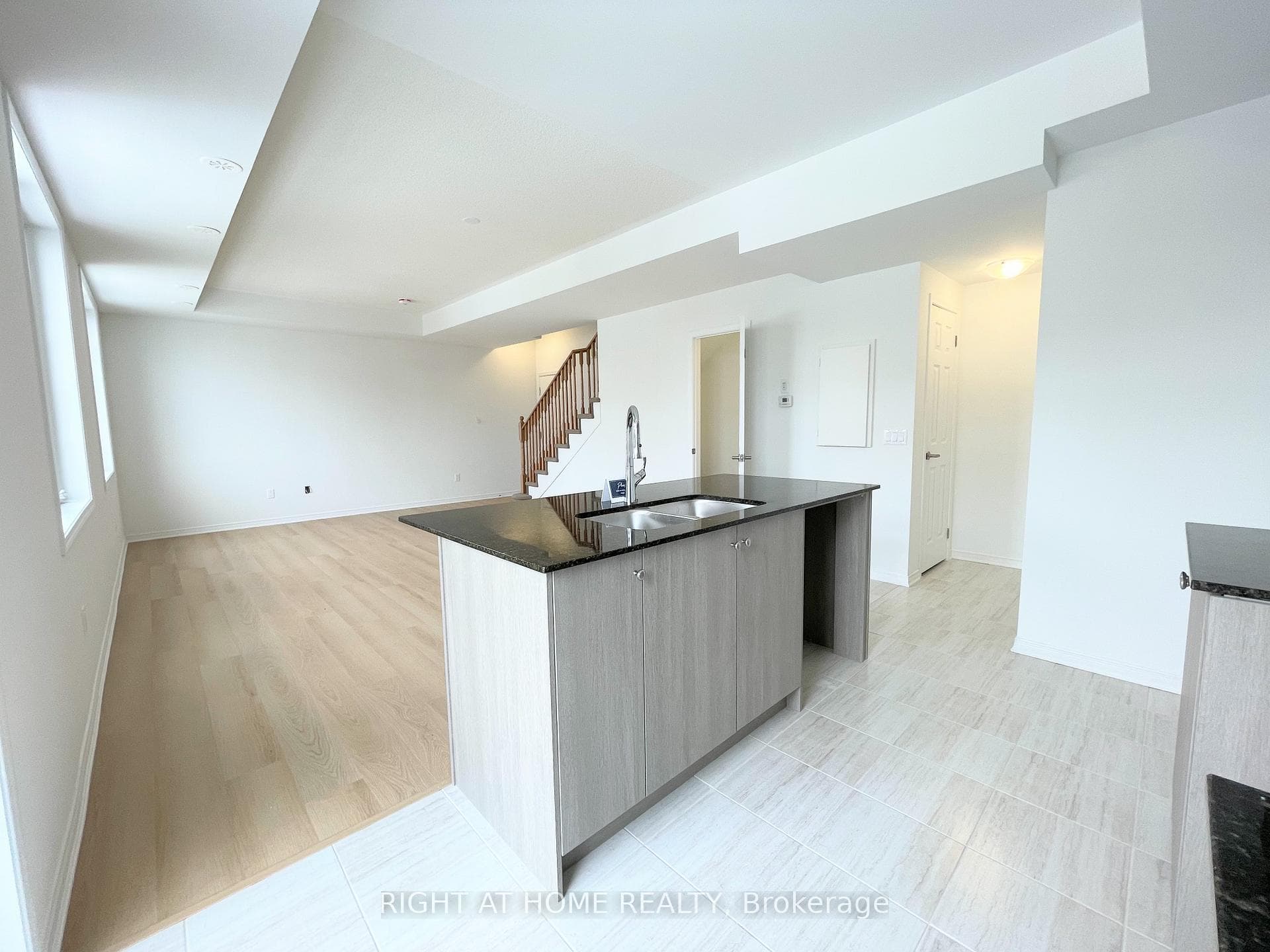 4320 EBENEZER Road Unit 6 photo 6