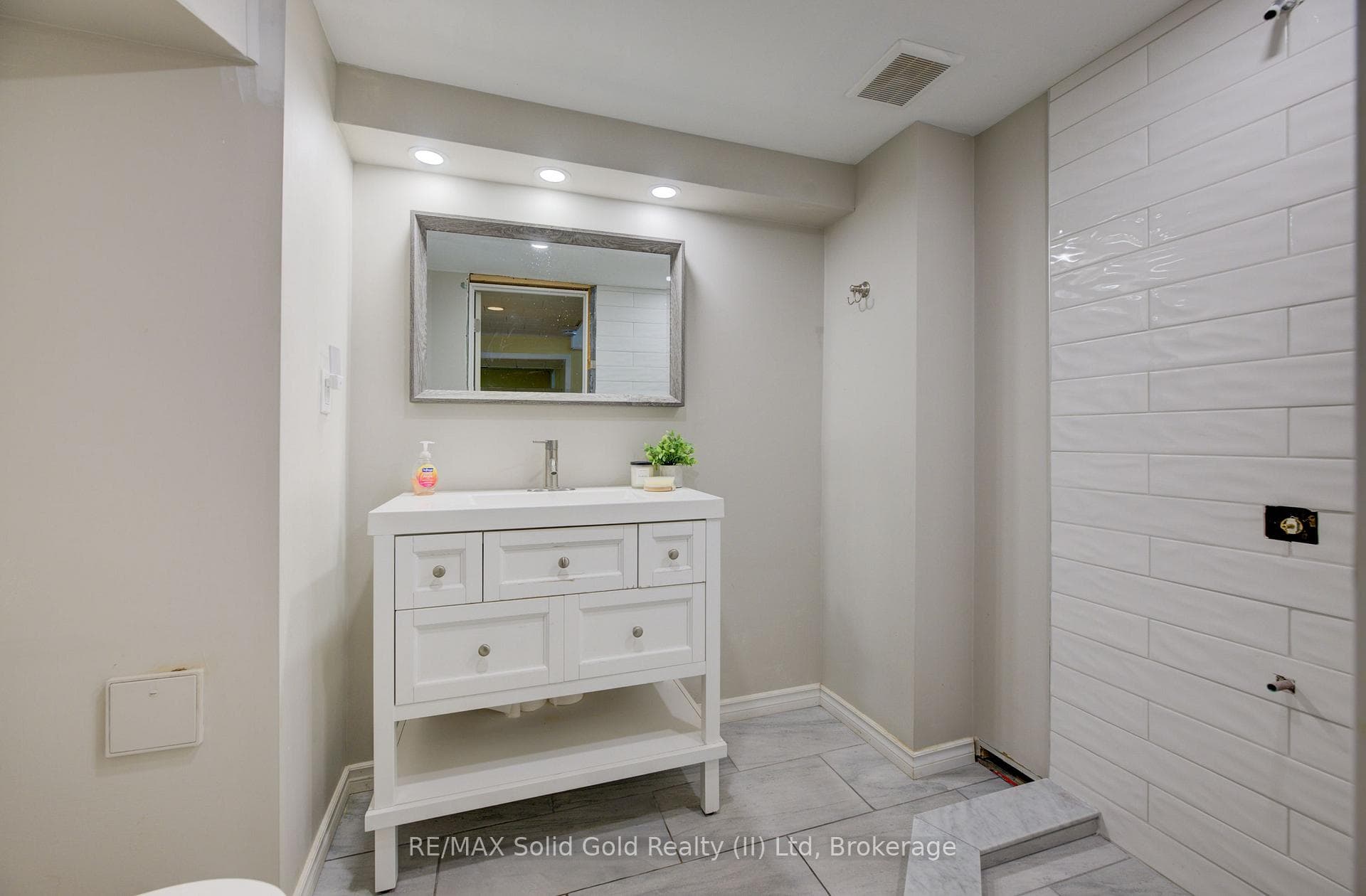 125 Rife Avenue photo 22