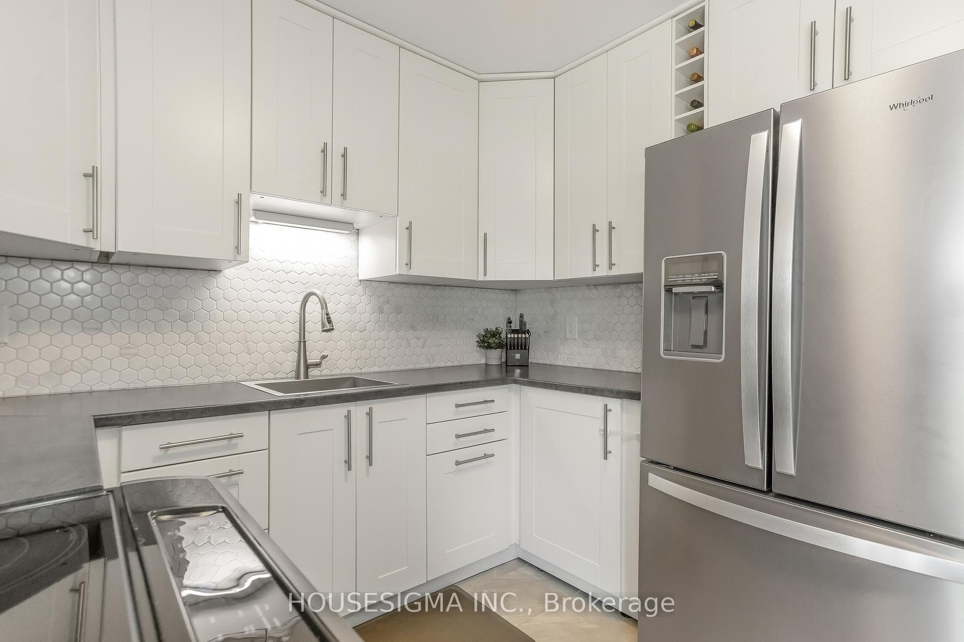 58 Olympic Crescent photo 6