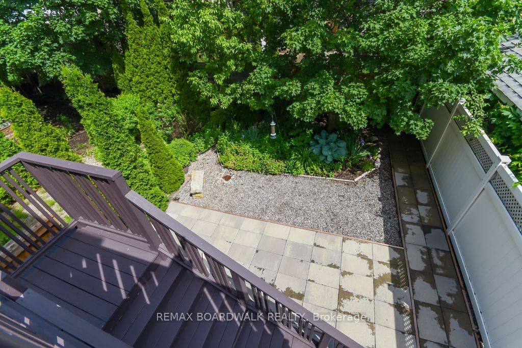 51 Drouin Avenue photo 8