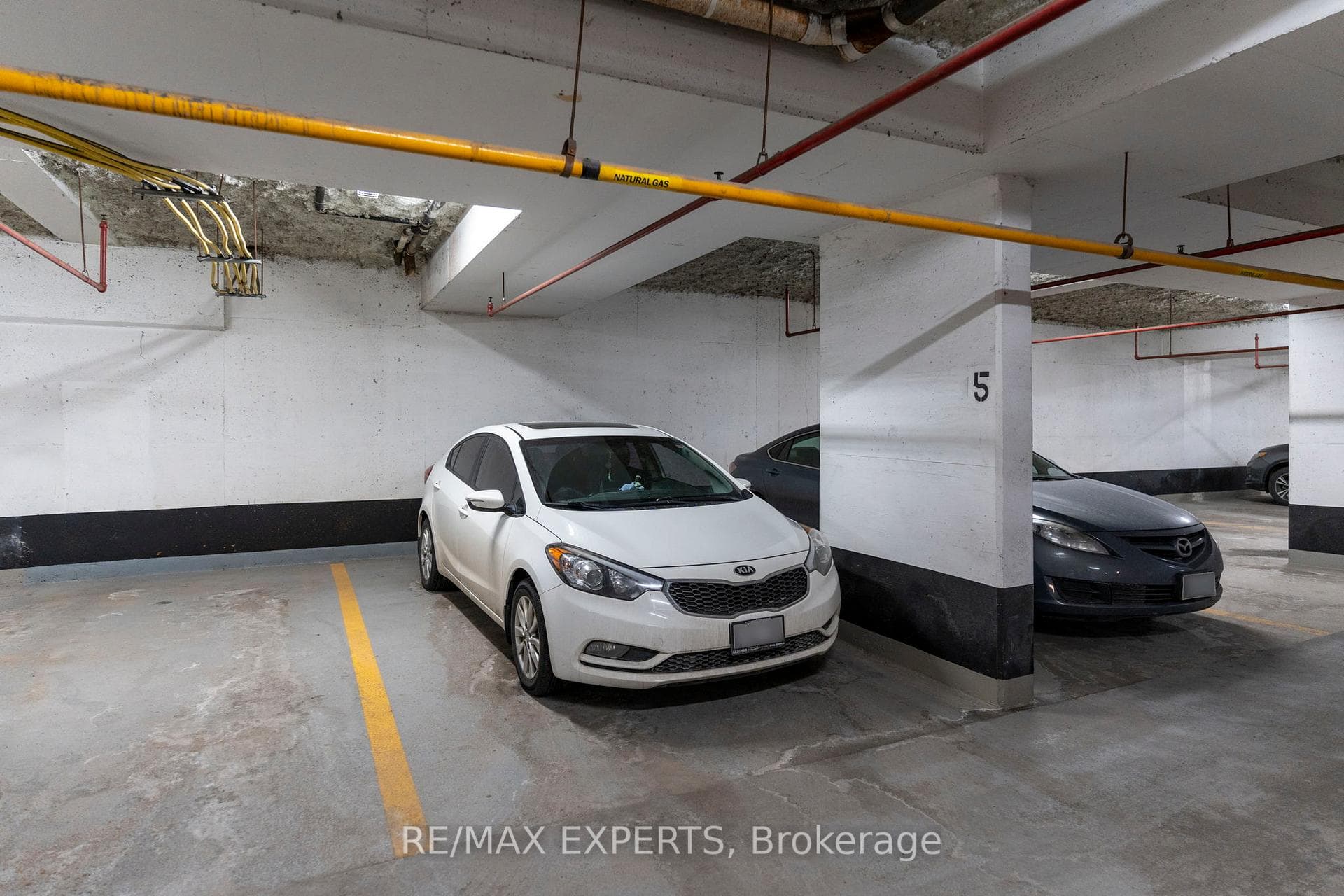 8026 Kipling Avenue Unit 212 photo 23
