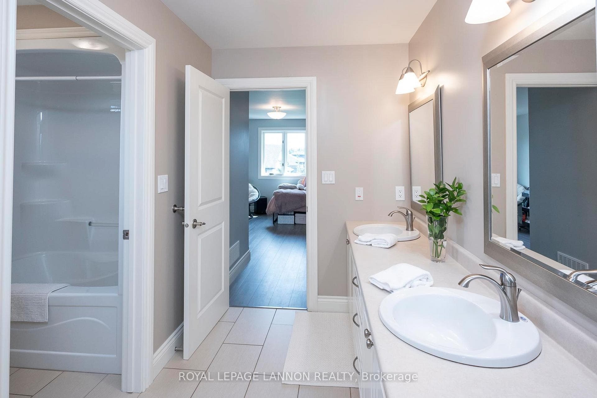 394 Summerhill Drive photo 26