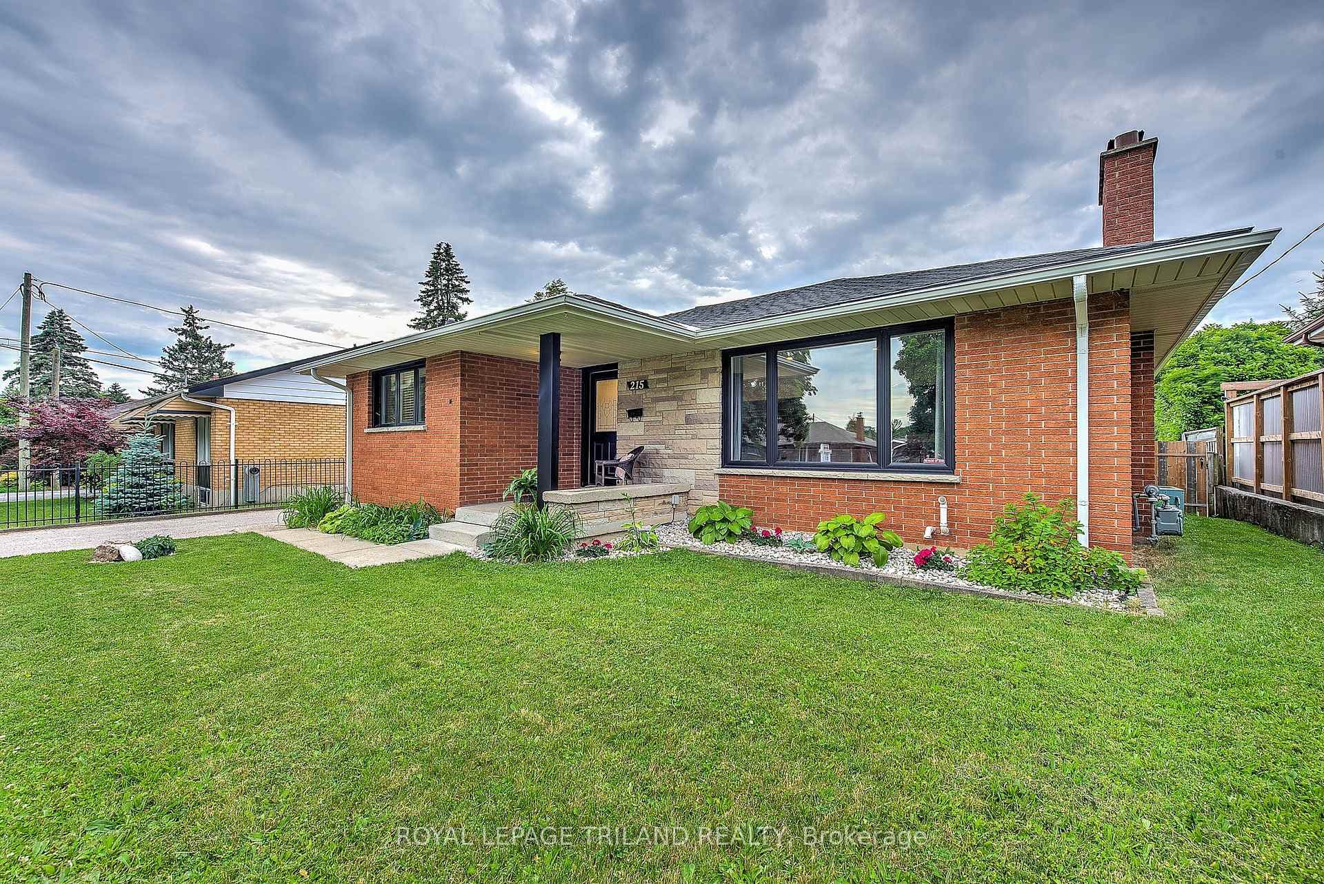 215 Buckingham Street photo 2