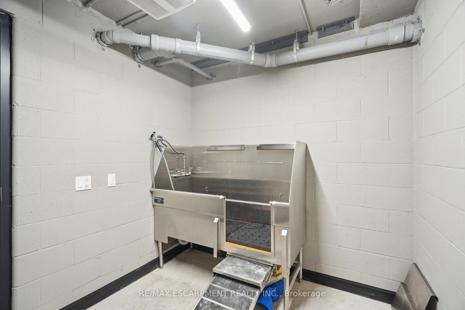120 Huron Street Unit 527 photo 25