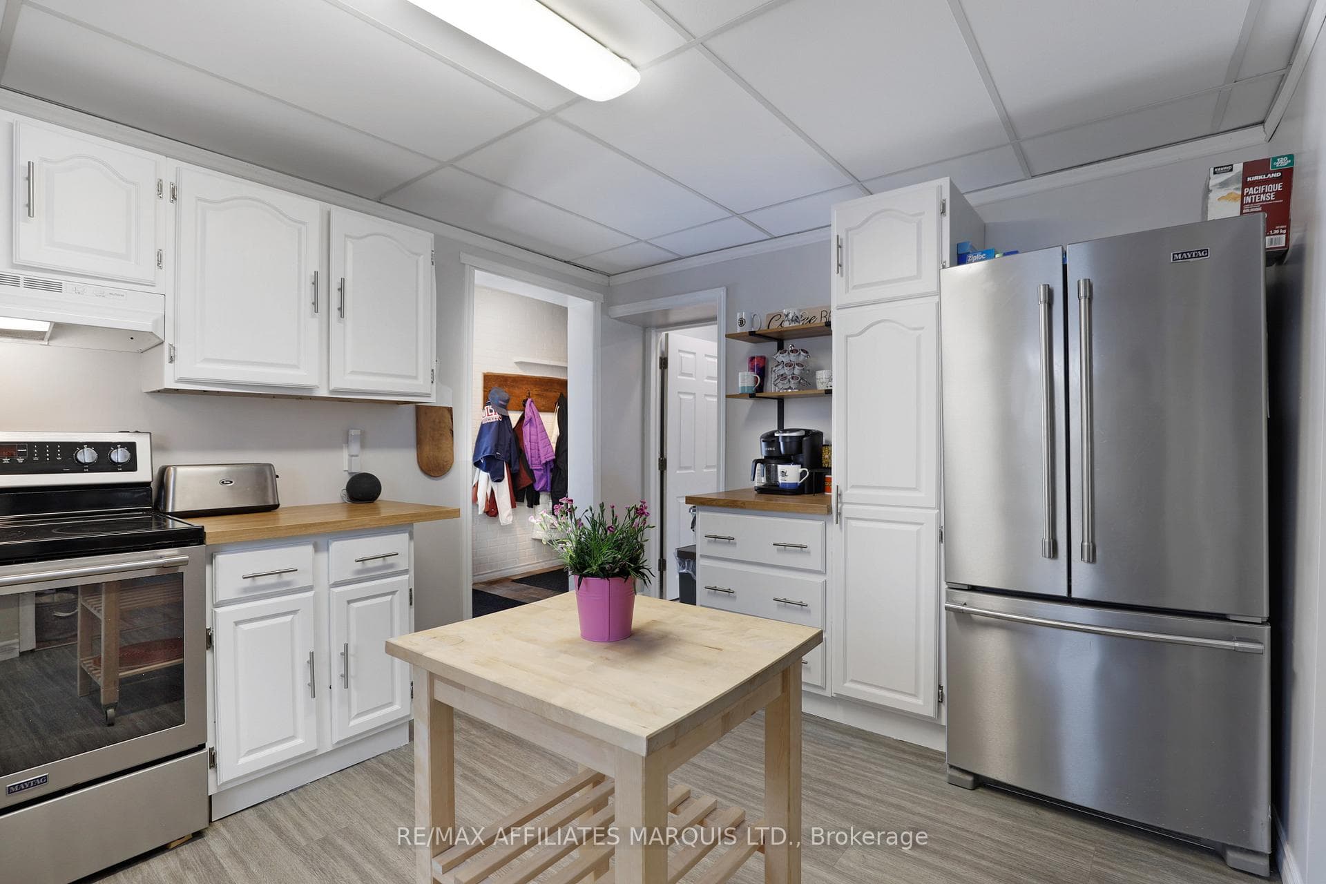 325 Third Street photo 14