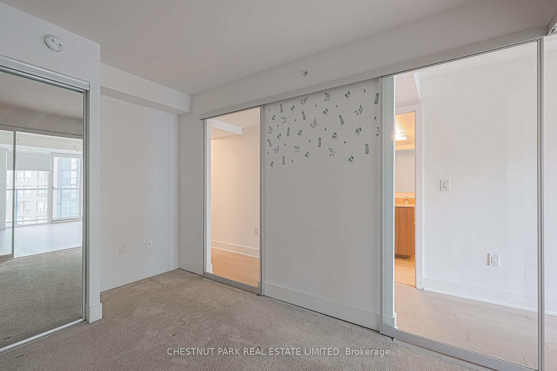 955 Bay Street Unit 1903 photo 8