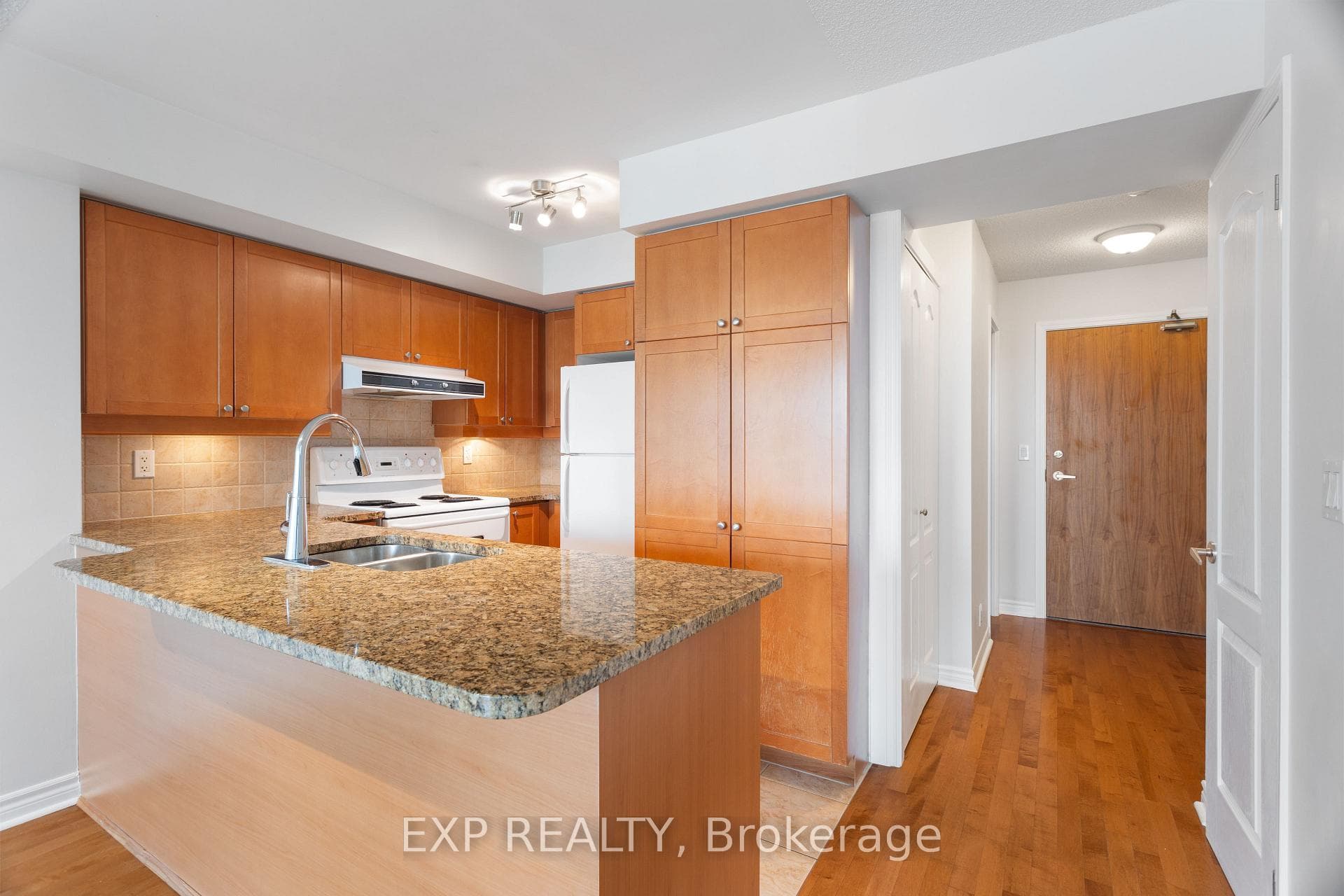 1 Elm Drive Unit 1609 photo 10