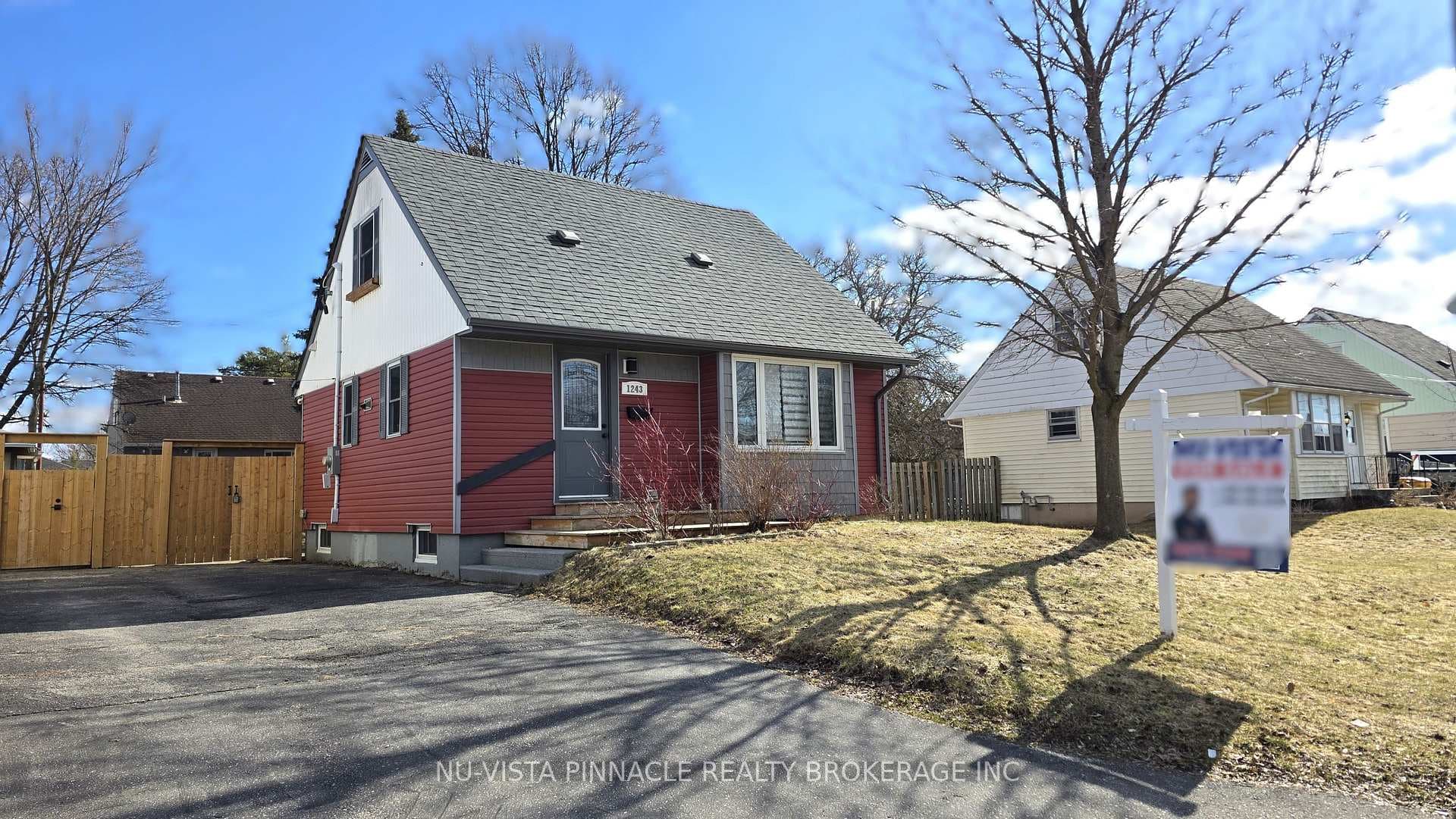 1243 Landor Street photo 3