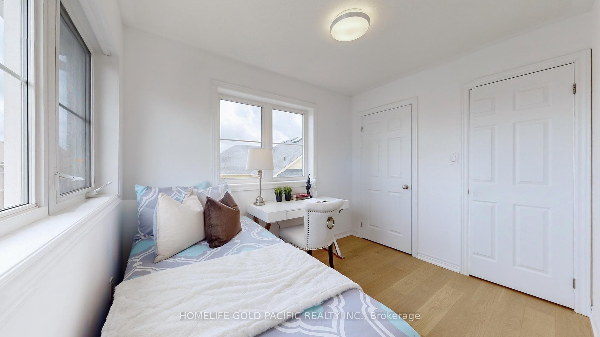 55 Victor Herbert Way photo 25