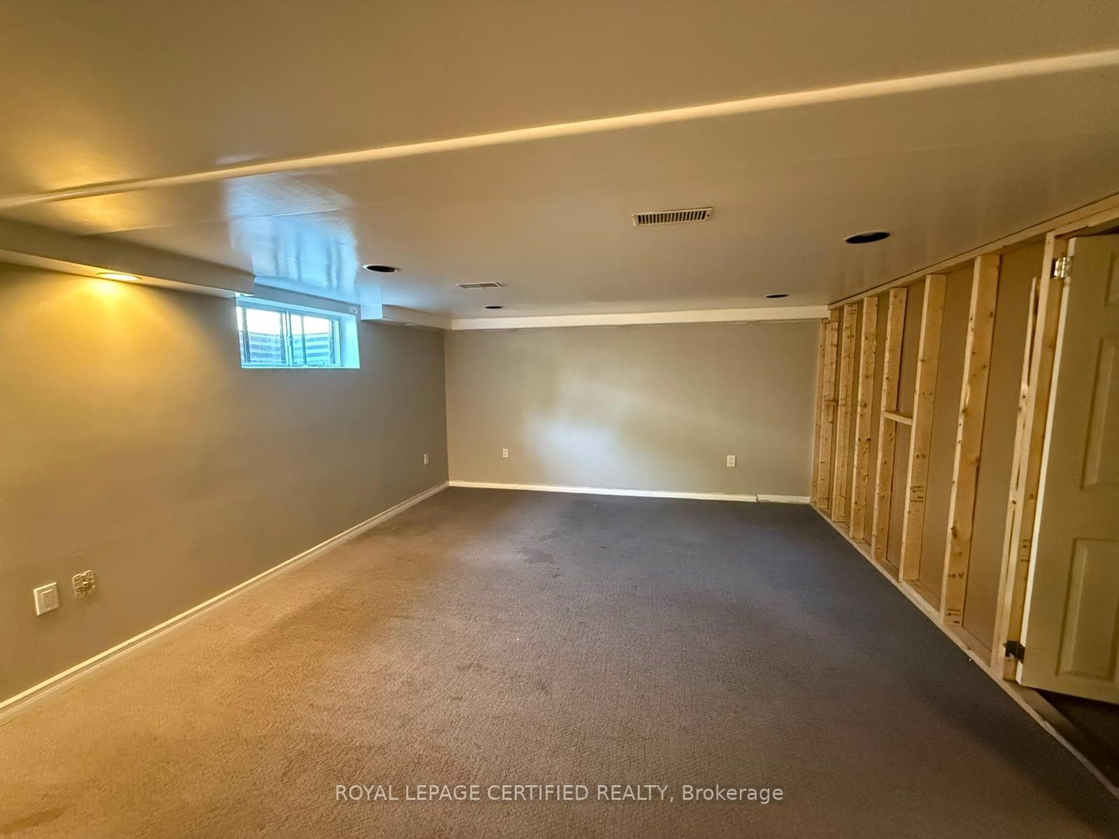 110 Gray Road photo 9