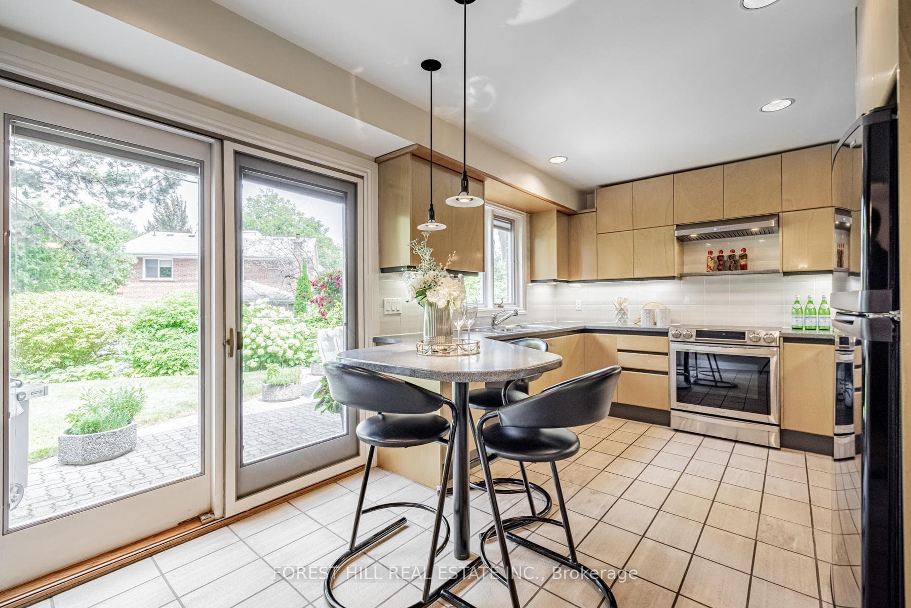 18 Elliotwood Court photo 15