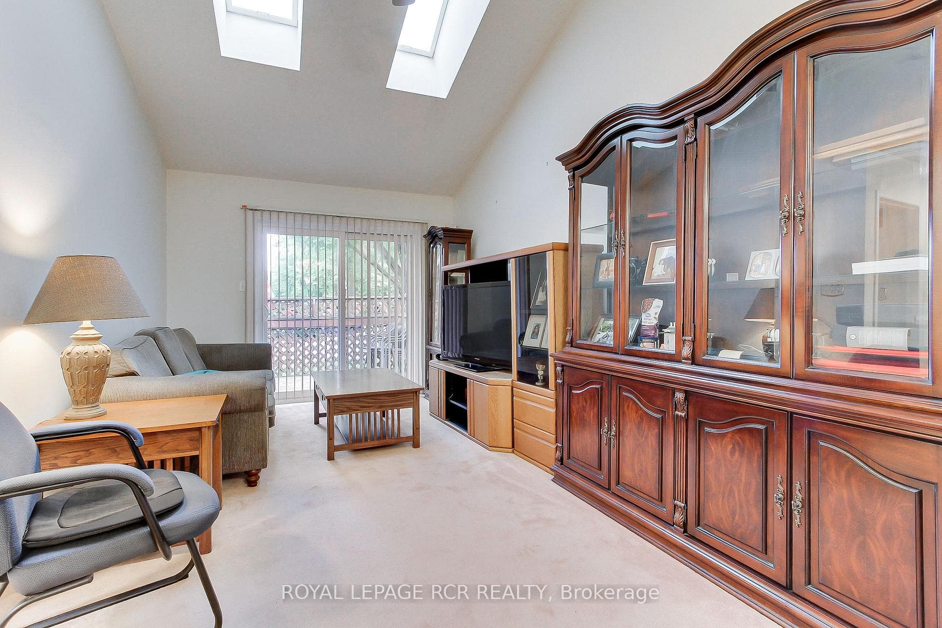 121 Green Briar Road Unit 16 photo 17