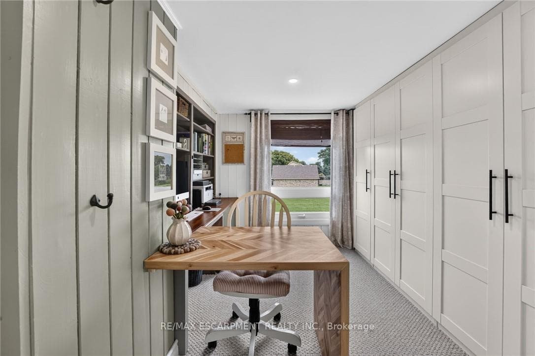 3754 LAKESHORE Road photo 32
