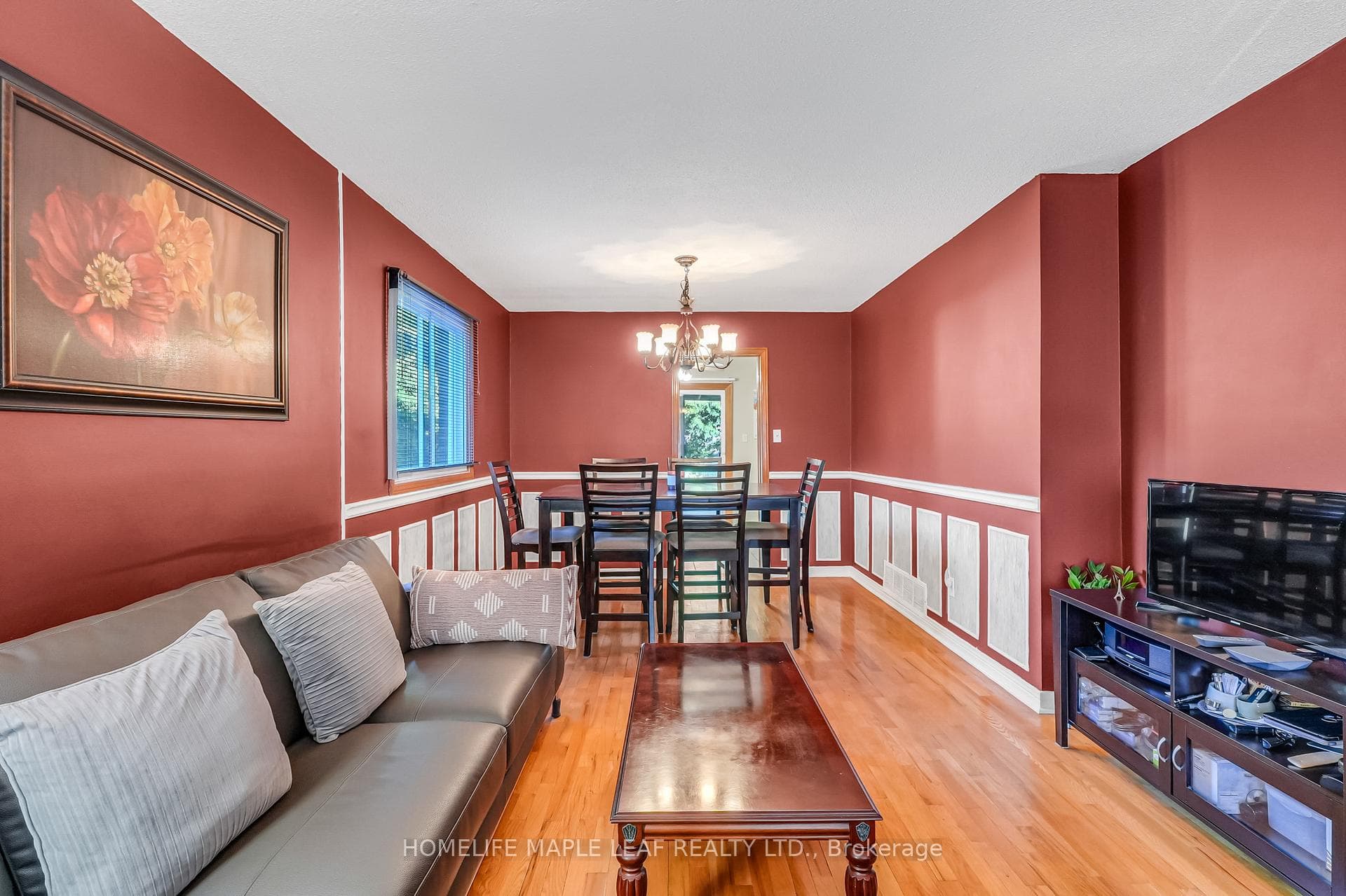 14 Manitou Crescent photo 7