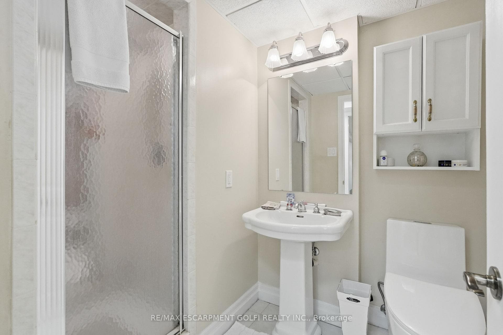 12 Cheval Drive photo 36